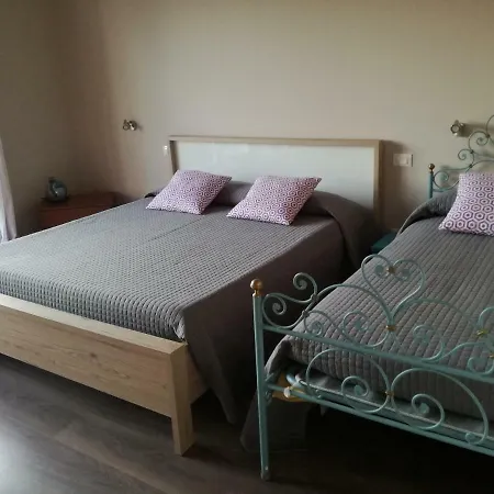 Casale Cadeloro アパート