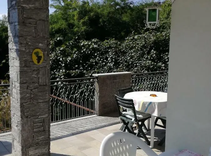 Casale Cadeloro شقة Nebbiuno
